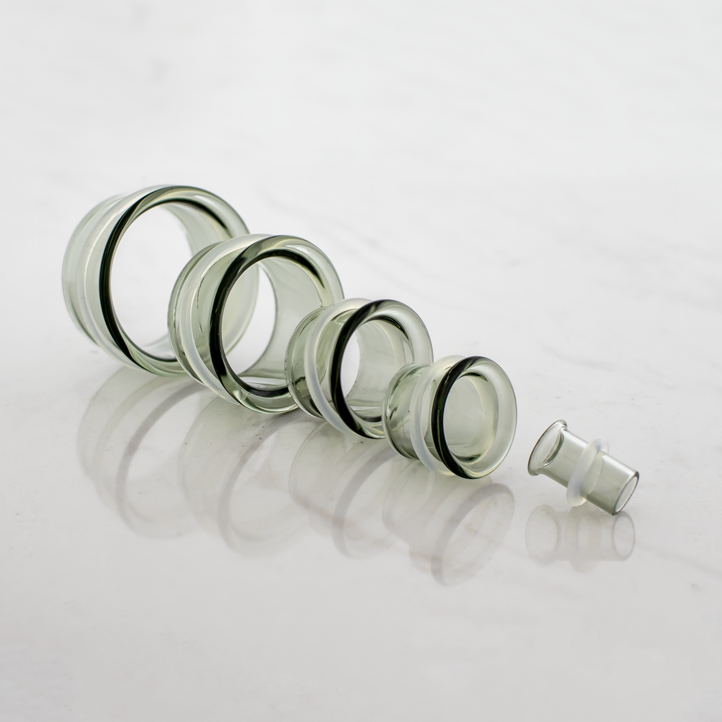 Smoke Glass Single Flare Tunnels – 8G–1" | 5/16" Wearable