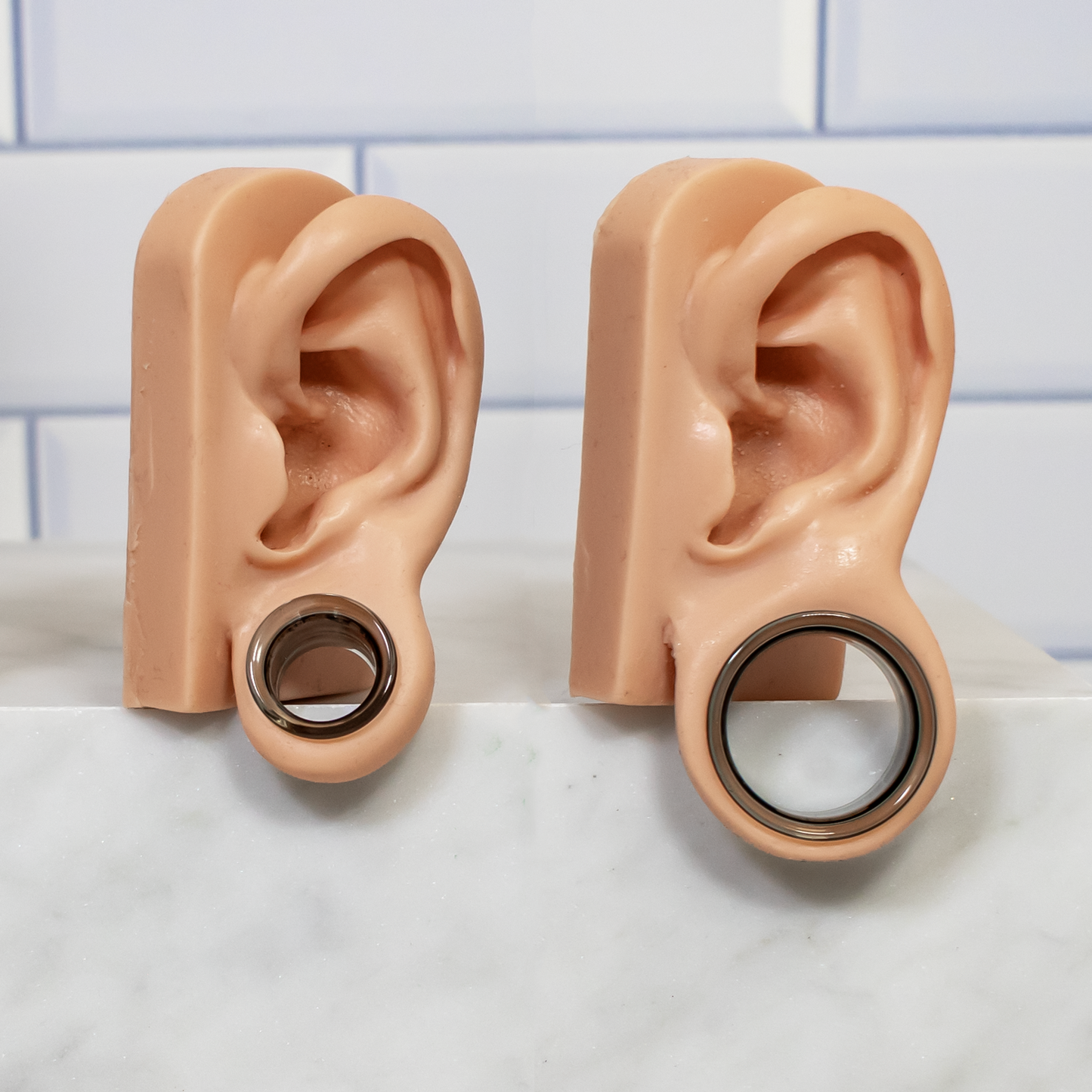 Smoke Glass Single Flare Tunnels – 8G–1" | 5/16" Wearable